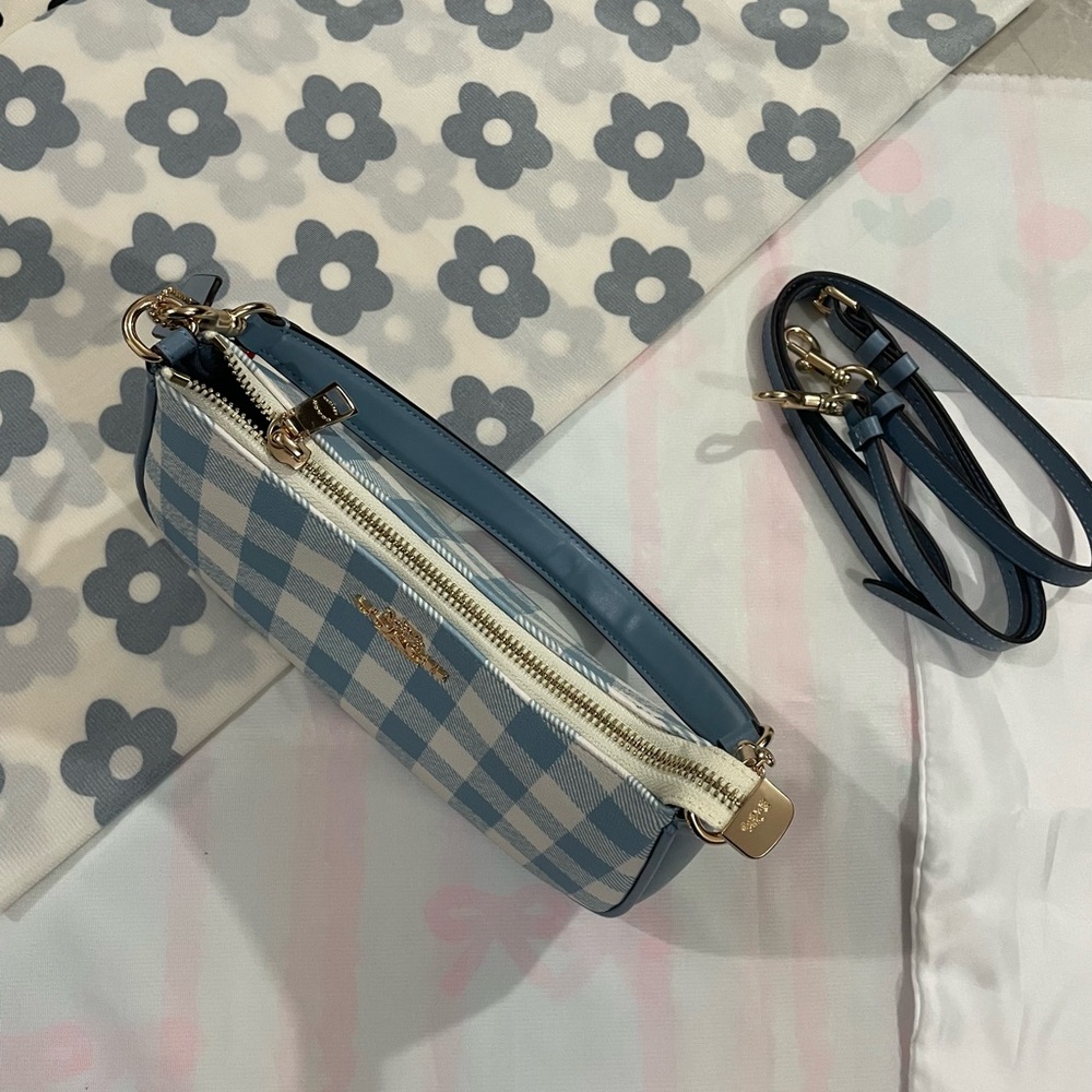 Coach Blue and White Gingham Shoulder Bag with Gold Hardware - Picture 6 of 9